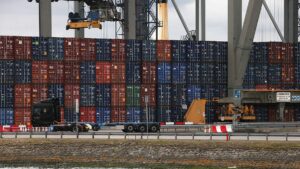 Huthi-Attacken schlagen sich in steigenden Transportkosten nieder