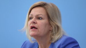 Faeser verteidigt Pläne zur Verschärfung der Abschiebe-Regeln