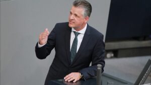 Frei nennt Deutschland "Geisterfahrer" in EU-Flüchtlingspolitik