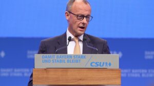 Merz bereit zur Mehrheitsbeschaffung für Scholz in Asylfragen