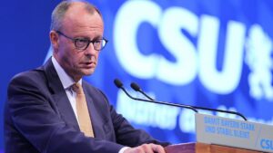 Nach CSU-Rede: SPD und Grüne unterstellen Merz Populismus