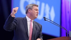 Söder kritisiert Scholz` Verhalten in Krisensituationen