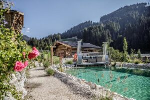 Bergdorf Prechtlgut: Herbstzeitlose Vielfalt in der neuen Pool Luxury Lodge