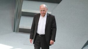 Gysi gegen Einstellung der Zahlungen an Palästinenser