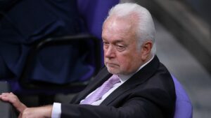 Kubicki kritisiert Aussetzung der Schuldenbremse