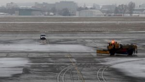 Eisregen: Flughafen München wird erneut geschlossen