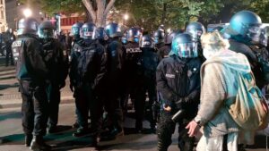 Polizeigewerkschaft rechnet mit erneuter Gewalt an Silvester