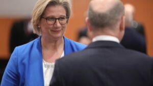 Saarlands Ministerpräsidentin für Aussetzen der Schuldenbremse