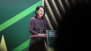 Baerbock will sich möglichst wenig abschotten Baerbock will sich möglichst wenig abschotten