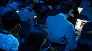 Wirtschaftshistoriker: Menschen werden durch KI dümmer