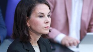 Baerbock empört eigene Partei mit Eurofighter-Kehrtwende