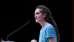 Rackete will für neues Wirtschaftssystem eintreten Rackete will für neues Wirtschaftssystem eintreten