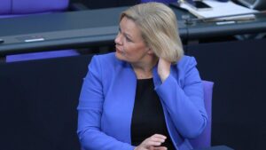 Faeser kritisiert geplante Verkehrsblockaden der Landwirte