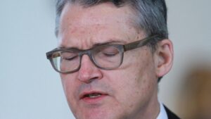 Kiesewetter sieht Fehler bei Instandhaltung von Leopard-Panzern Kiesewetter sieht Fehler bei Instandhaltung von Leopard-Panzern