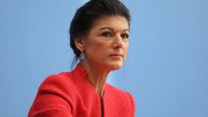 Autorin Alice Hasters unterstellt Wagenknecht Nationalismus