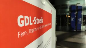 Habeck kritisiert anhaltenden Tarifstreit zwischen Bahn und GDL