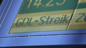 Arbeitgeberverbände für Einschränkung des Streikrechts