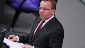 Pistorius kündigt Lieferung von Mehrzweckhubschraubern an Ukraine an