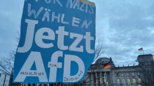 Protestforscher Ullrich sieht Ausweitung der Proteste gegen Rechts Protestforscher Ullrich sieht Ausweitung der Proteste gegen Rechts