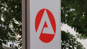 Arbeitsagentur will Daten über Schulabbrecher