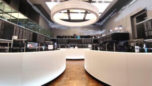 Dax startet vor ZEW-Daten im Plus