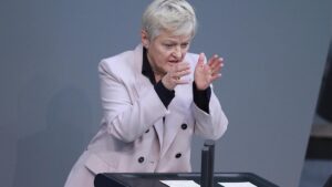 Blockaden: Künast fordert Bauernverbände zum Handeln auf