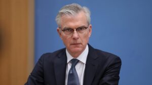 Wirtschaftsweiser Werding erwartet Höchststand bei Sozialabgaben