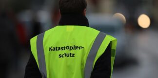 Umfrage: Drei Viertel für soziale Pflichtzeit