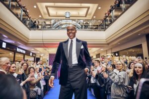 Sonntagsshopping mit Bruce Darnell