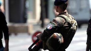 Frankreich ruft höchste Terror-Alarmstufe aus