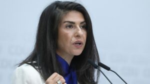 Güler kritisiert Scholz in Debatte um "Einfrieren" des Ukrainekriegs