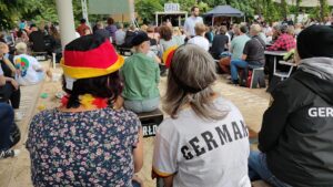 Kommunen gegen "Freifahrtscheine" für nächtliches Public Viewing