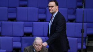 Spahn mahnt zu politischer Auseinandersetzung mit AfD