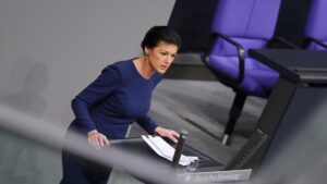 Wagenknecht fordert Nullrunde für Bundestagsabgeordnete