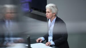 Strack-Zimmermann erwartet Sondersitzung des Verteidigungsausschusses