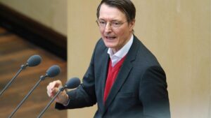 Lauterbach will RKI-Protokolle "weitestgehend" entschwärzen