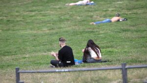 Umfrage: Junge Menschen hoffen auf Technologien gegen Klimawandel