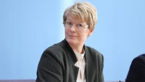 Wirtschaftsweise Grimm für mehr Tempo bei der Energiewende