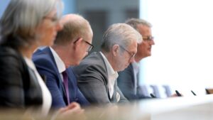 Gesundheitsorganisationen rechnen mit Lauterbach ab