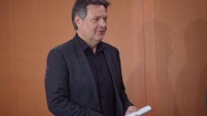 Habeck zu Besuch in Kiew eingetroffen