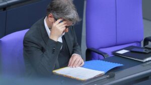 FDP attackiert Habeck nach Bericht zu Atom-Ausstieg