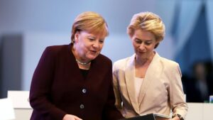 Von der Leyen hat noch regelmäßig Kontakt zu Merkel