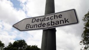 Bundesbank dämpft Erwartung an niedrige Inflation und Zinsen