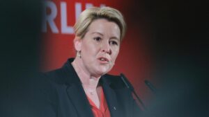 Giffey zweifelt an Strafrechtsverschärfung bei Politiker-Attacken