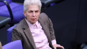 Strack-Zimmermann erwartet keine Kursänderung im Iran