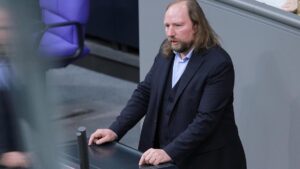 Hofreiter will mehr Ressourcen für Sicherheitsbehörden