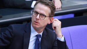 Linnemann kritisiert Scholz als "Kicher-Kanzler"