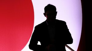 Innenministerin will Kommunalpolitiker besser schützen