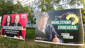 CSU wirft SPD und Grünen "völlig inhaltsleeren" Wahlkampf vor