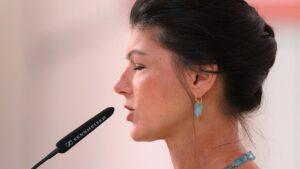 Wagenknecht will im Bundestag über Verbrenner-Aus abstimmen